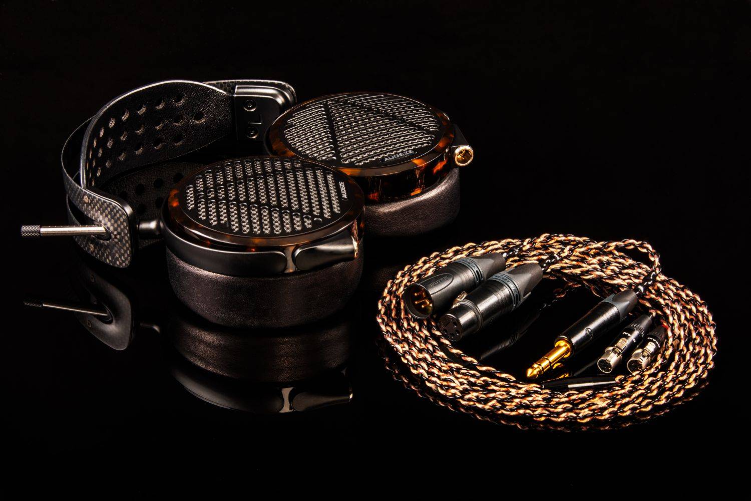 Audeze LCD-5 Over Ear Open Back Planar Magnetic Headphones - Image 7