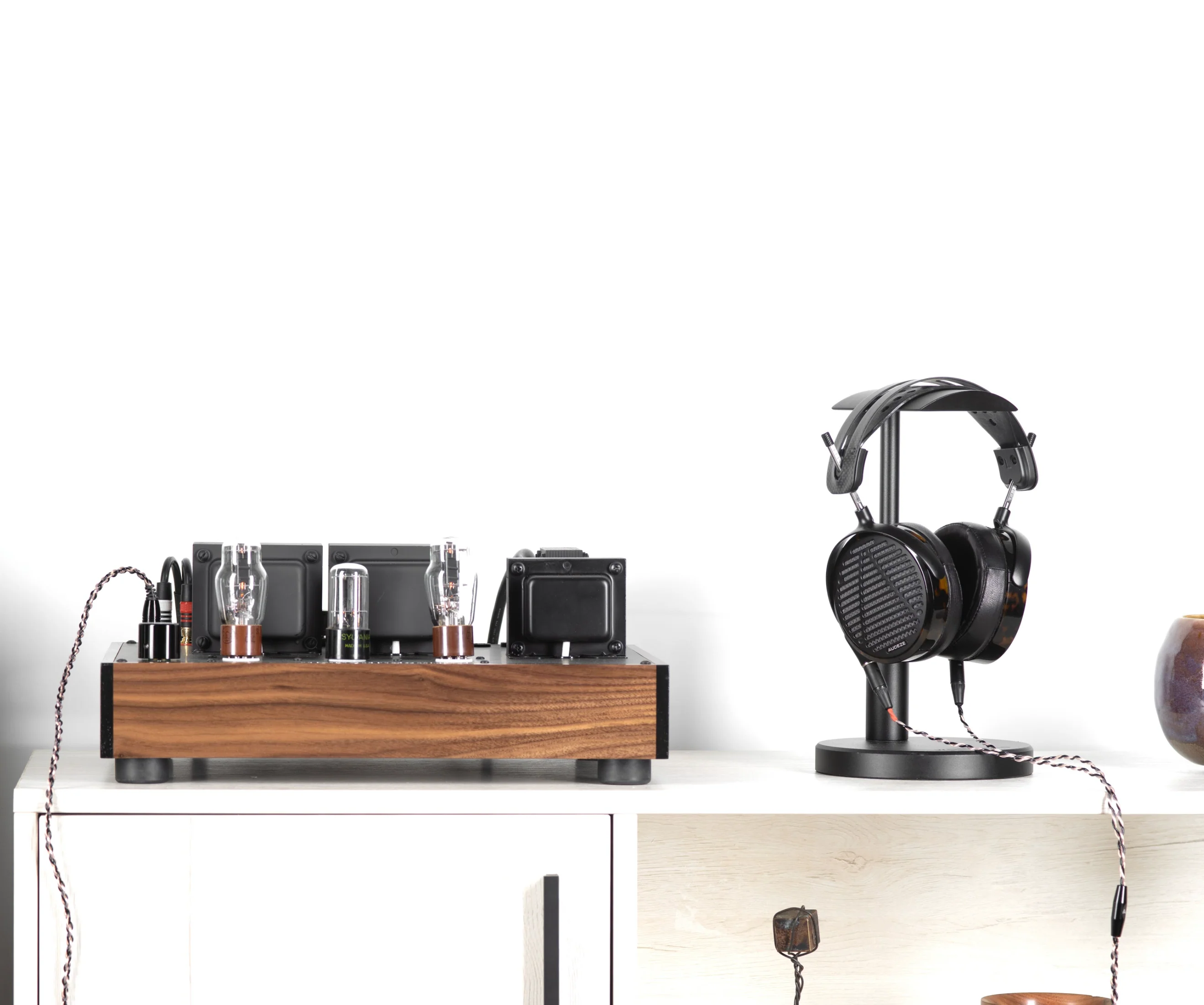 Audeze LCD-5 Over Ear Open Back Planar Magnetic Headphones - Image 9