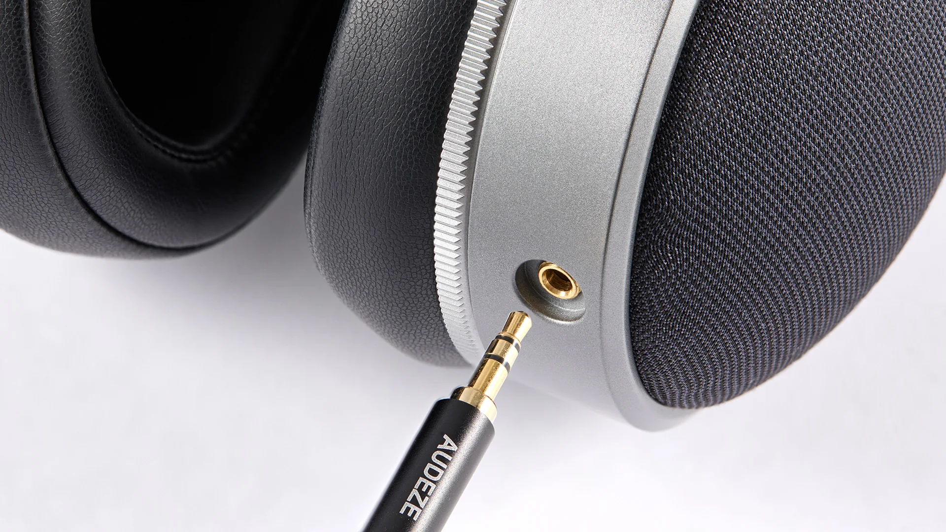 Audeze LCD-S20 Closed Back Planar Headphones (Black w/ Gray) - Image 6