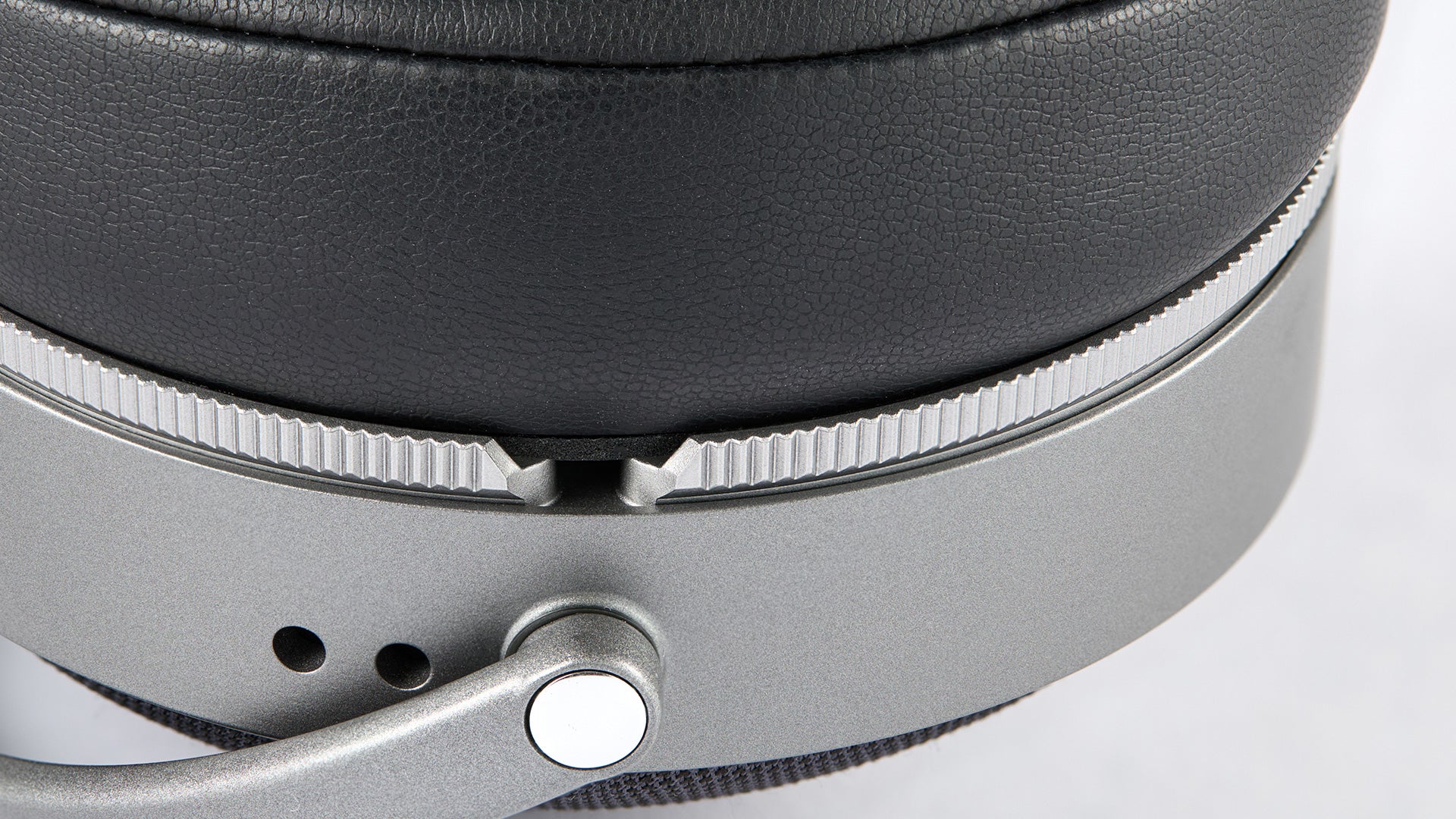 Audeze LCD-S20 Closed Back Planar Headphones (Black w/ Gray) - Image 8