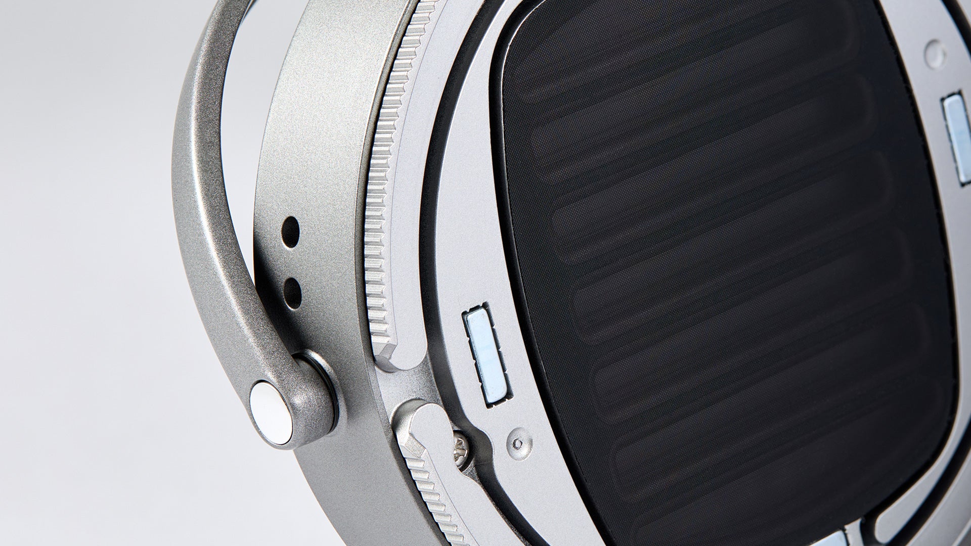 Audeze LCD-S20 Closed Back Planar Headphones (Black w/ Gray) - Image 9