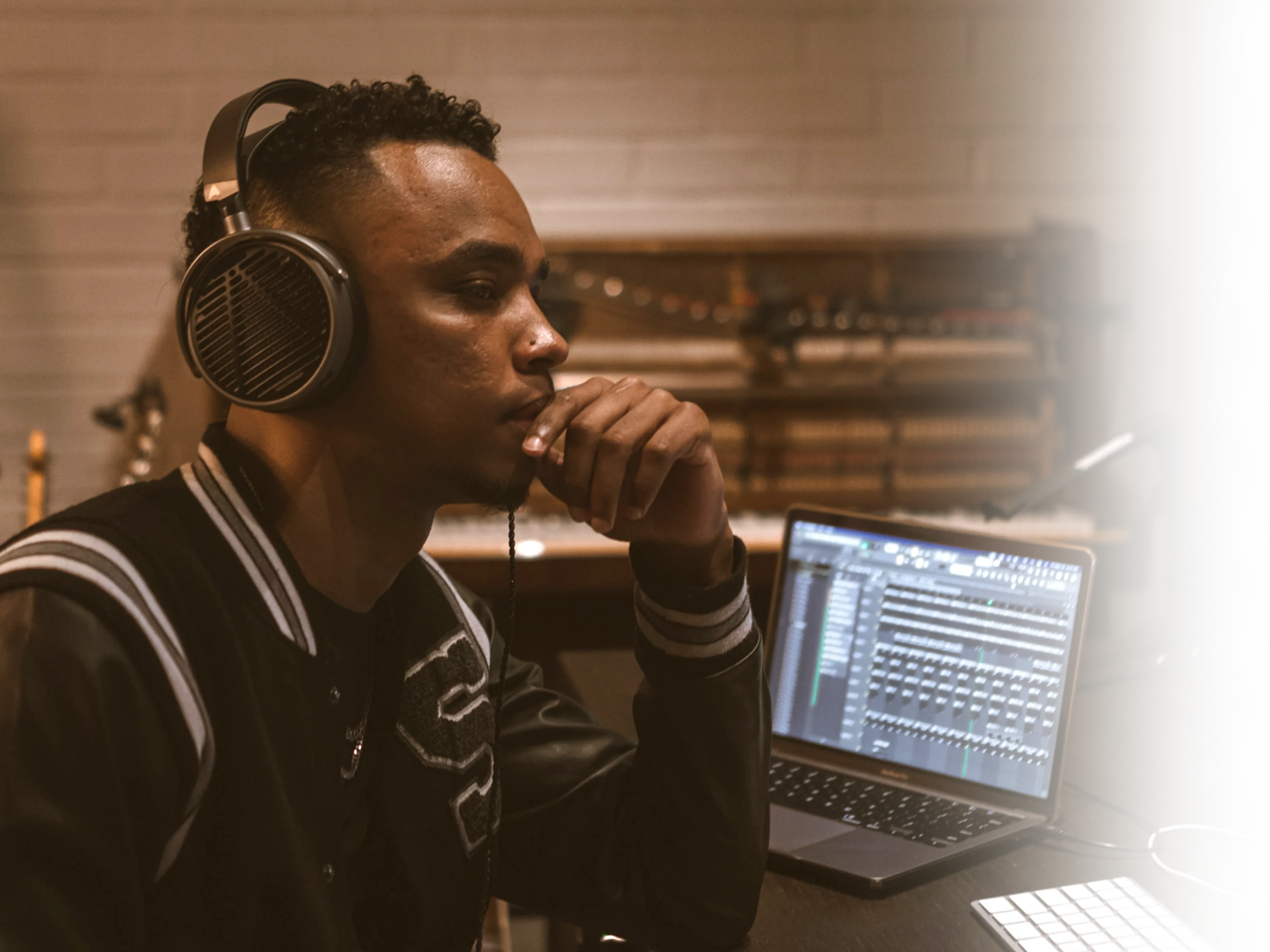 Audeze MM-100 Over Ear Open Back Professional Headphones (Black w/Gray) - Image 9
