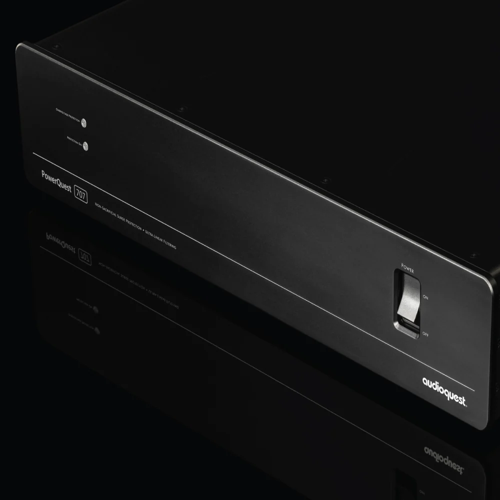 AudioQuest PowerQuest 707 12-Outlet Power Conditioner & Non-Sacrificial Surge Protector - Image 4