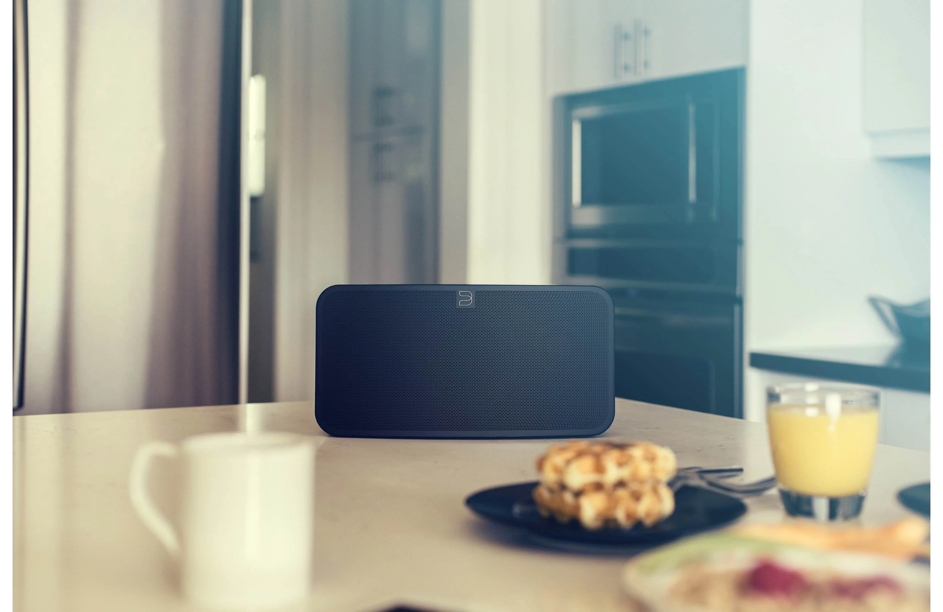Bluesound PULSE MINI 2i Wireless Multi-Room Music Streaming Speaker - Image 5