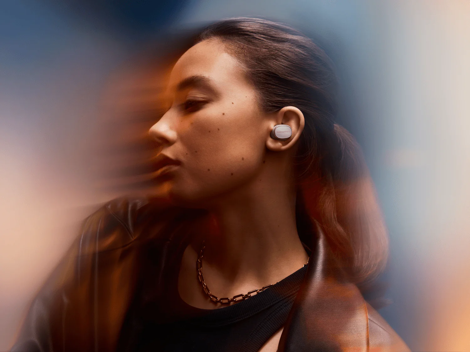 Bowers & Wilkins Pi8 In Ear True Wireless Earbuds - Image 18