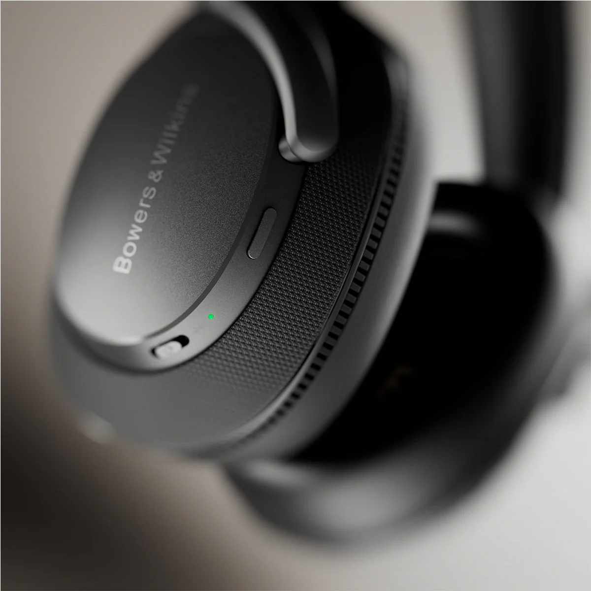 Bowers & Wilkins Px7 S3 Wireless Headphones - Image 10
