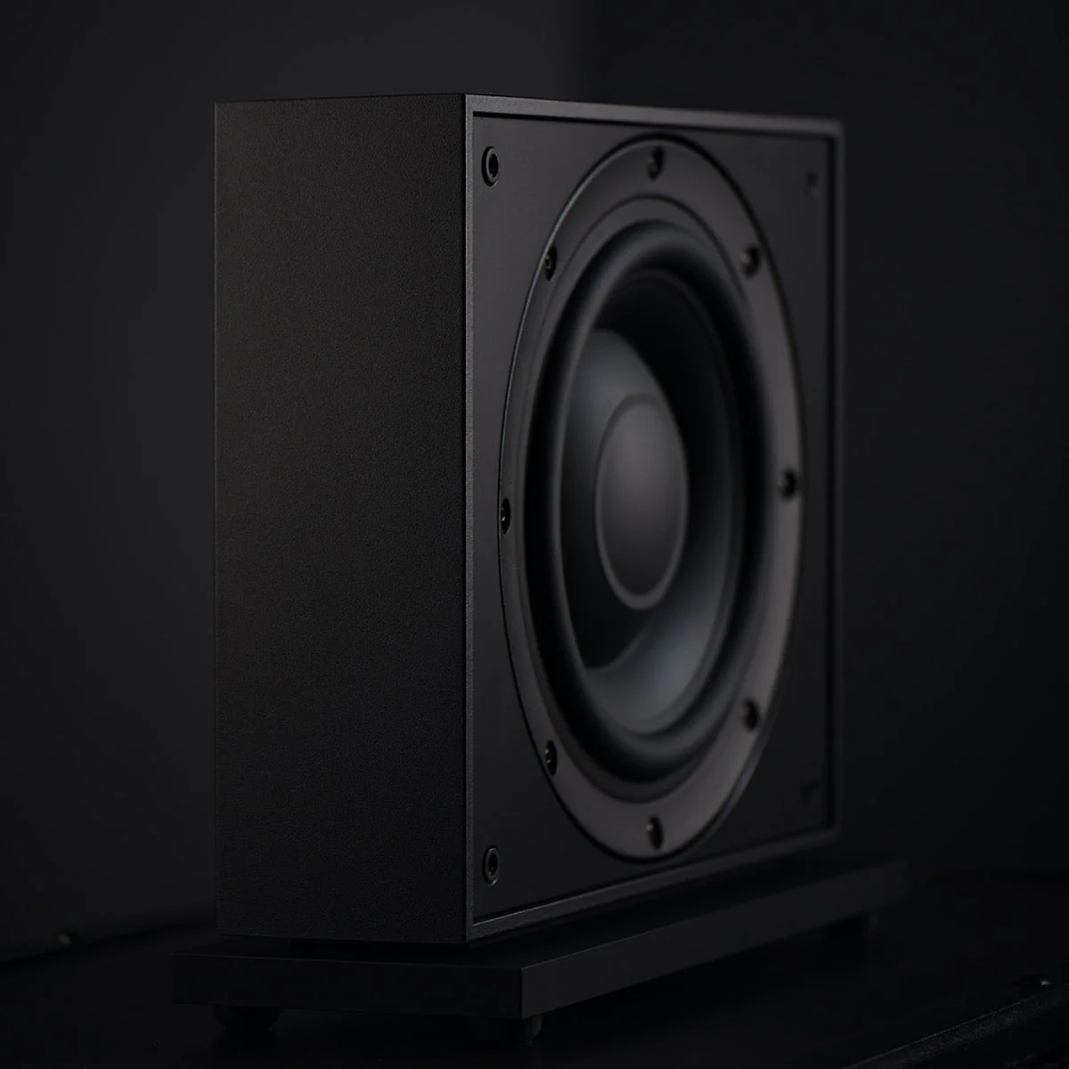 Leon Aaros Series A10-UT-1K-2X (2) 10 Inch Ultra-Thin Subwoofer with (1) L3-1K Amplifier - Image 2