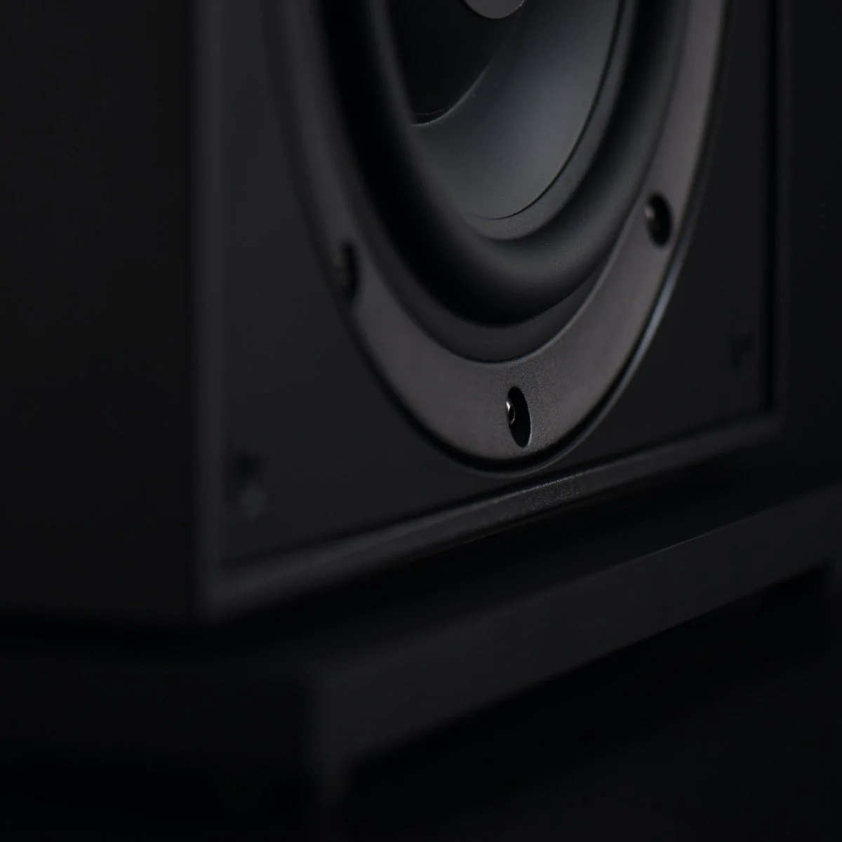 Leon Aaros Series A10-UT-1K-2X (2) 10 Inch Ultra-Thin Subwoofer with (1) L3-1K Amplifier - Image 3