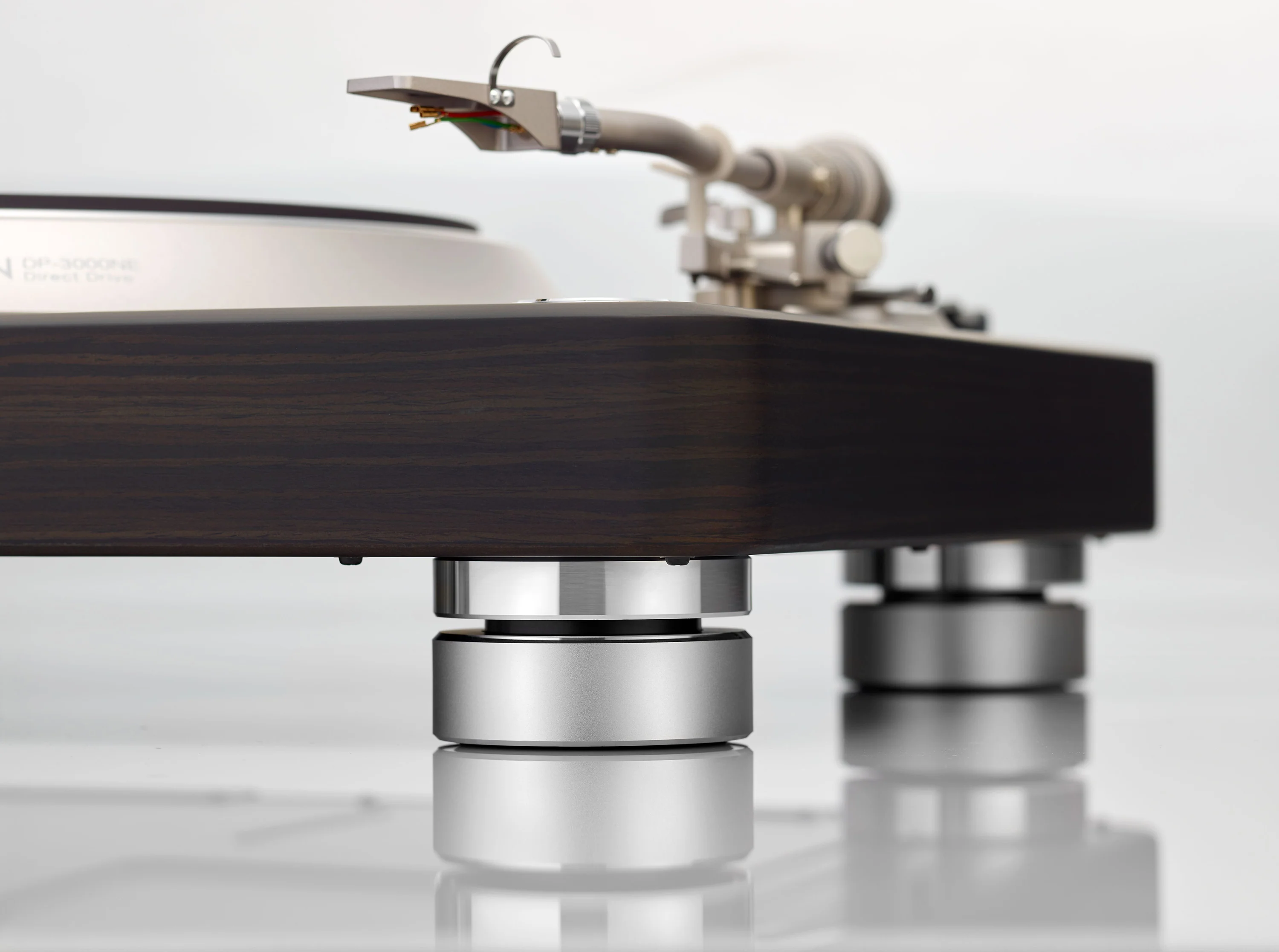 Denon DP-3000NE Premium Direct-Drive Turntable - Image 8