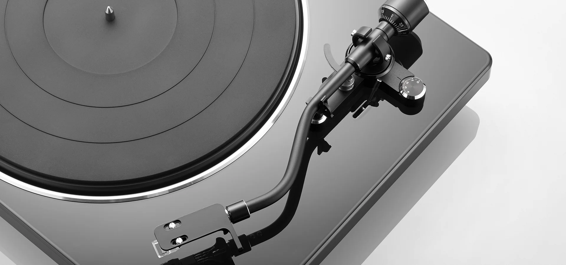 Denon DP-400 HiFi Turntable with Speed Auto Sensor - Image 3