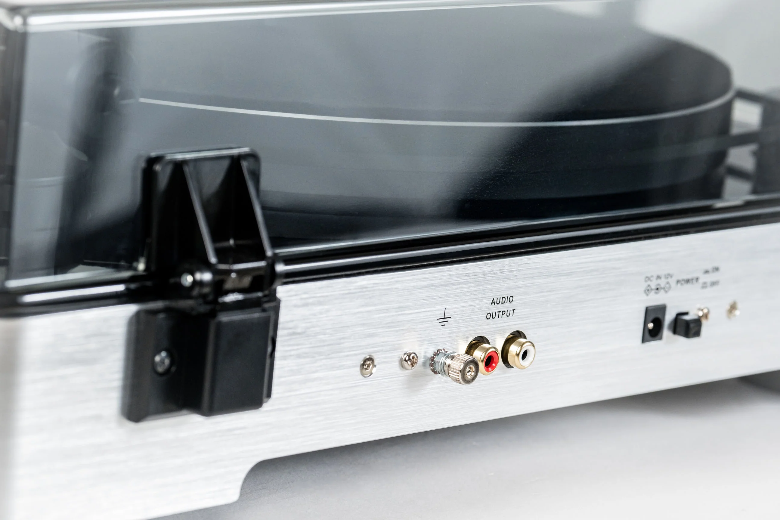 ELAC MRC601 Miracord 60 Turntable (Gloss Black) - Image 5