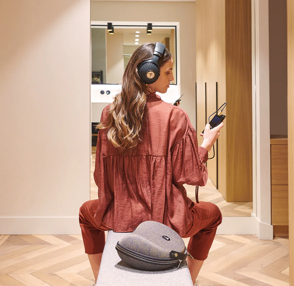 Focal Celestee High-End Closed Back Over Ear Wired Headphones - Image 10