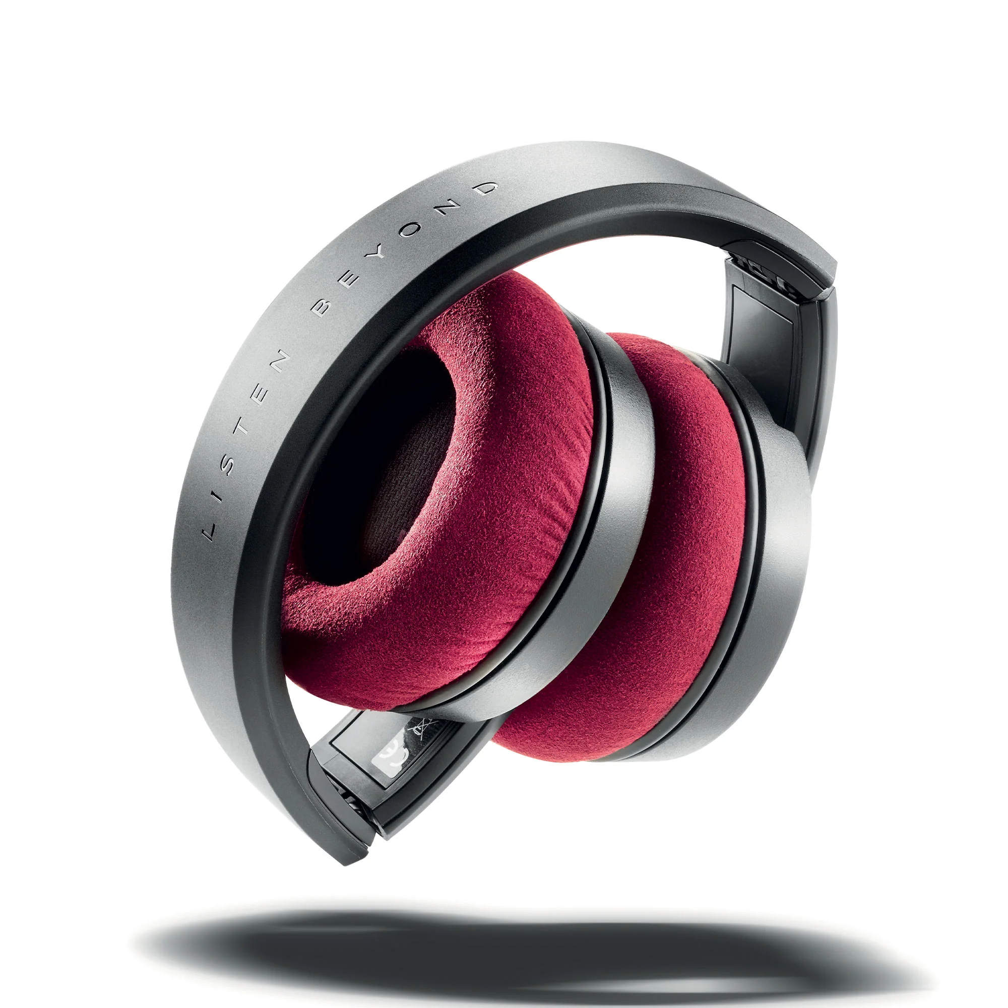 Focal Listen Pro Closed Back Reference Studio Headphones - Image 2