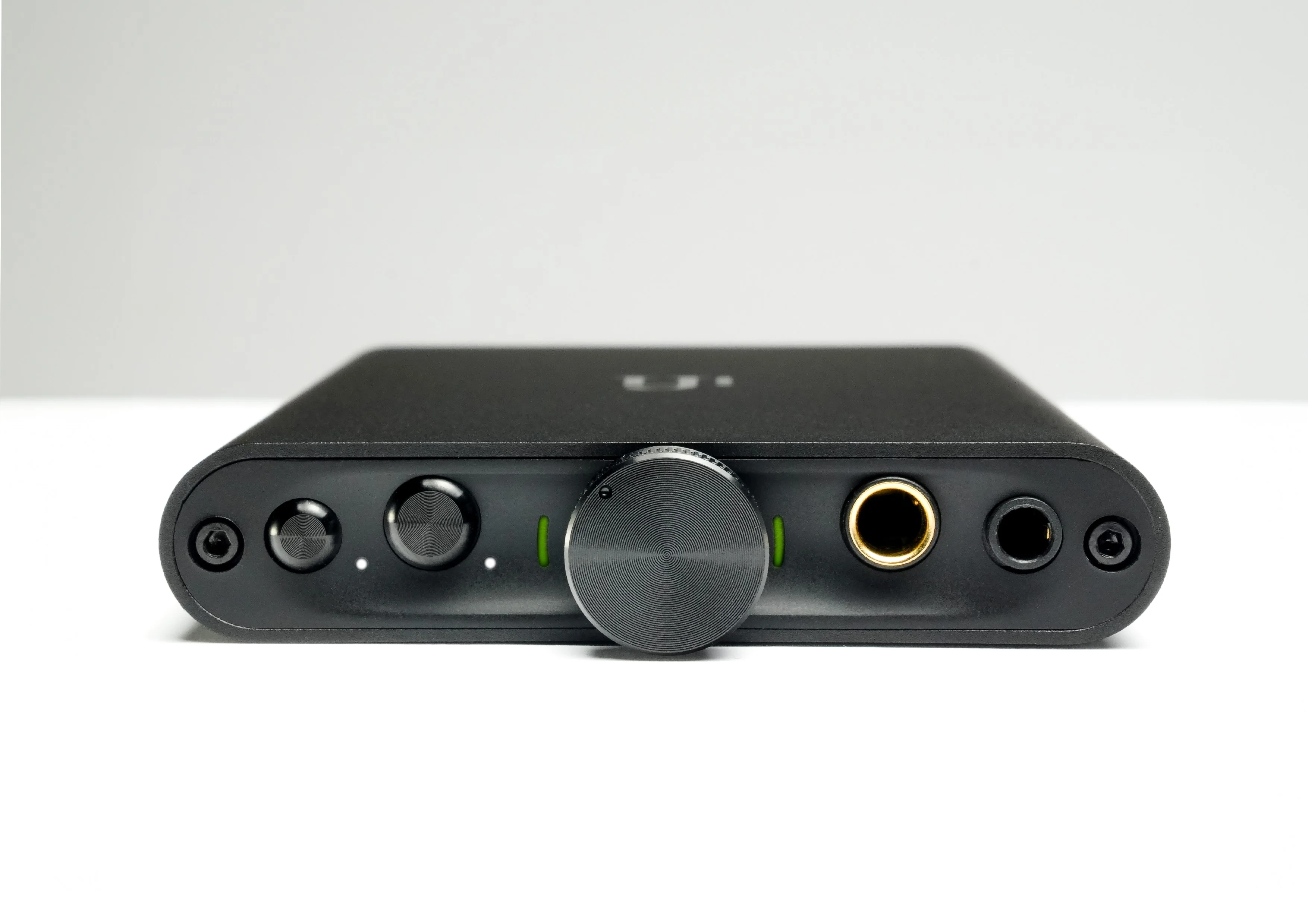 iFi Audio hip-dac 3 Portable USB DAC Headphone Amplifier (Black Stealth) - Image 3