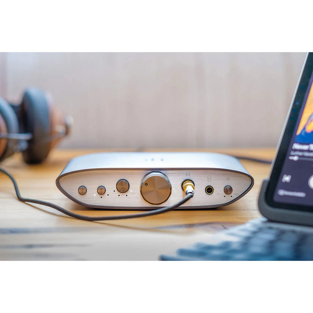 iFi Audio Zen CAN Balanced Desktop Headphone Amp and Preamp with 4.4mm Outputs - Image 4