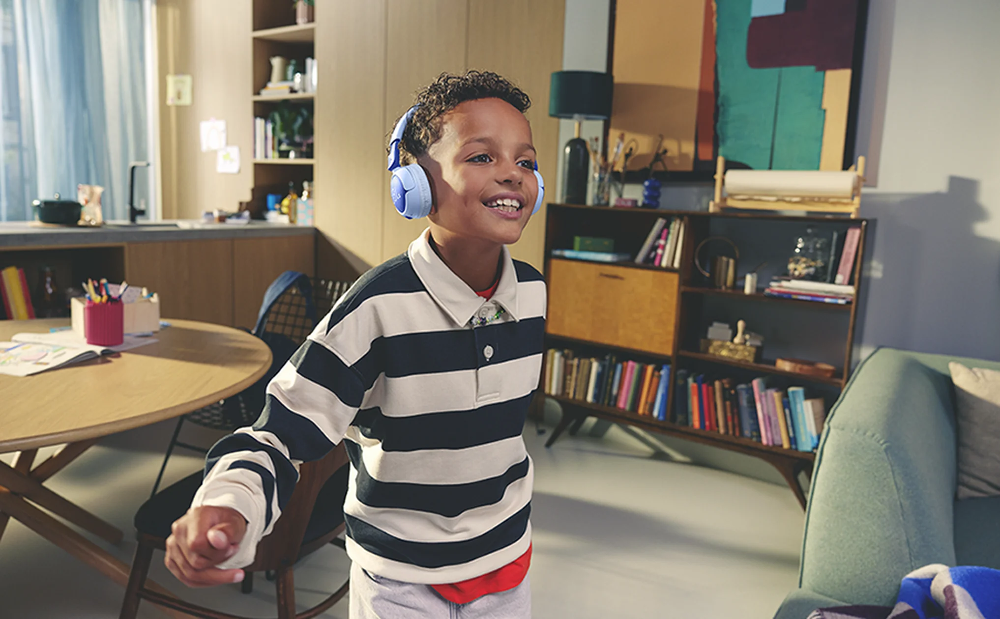 JBL JR 320BT Wireless On Ear Kids Headphones - Image 15