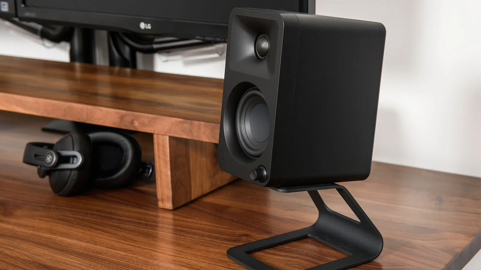 Kanto ORA 100W Powered Desktop Computer Speakers with Bluetooth 5.0 (Pair) - Image 19