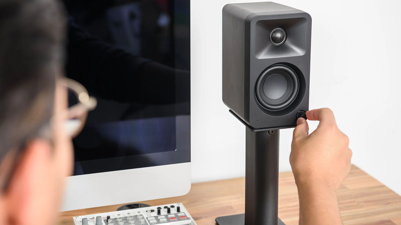 Kanto ORA 100W Powered Desktop Computer Speakers with Bluetooth 5.0 (Pair) - Image 20