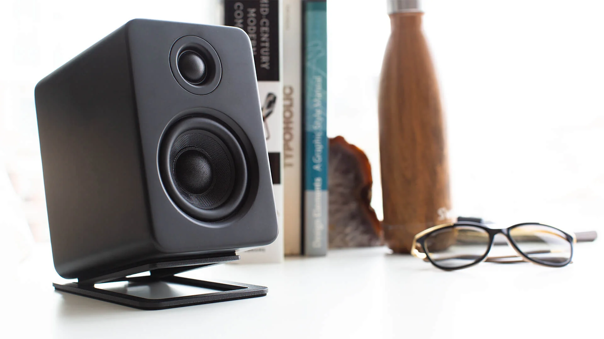 Kanto YU2 Powered Desktop Speakers (Pair) - Image 14