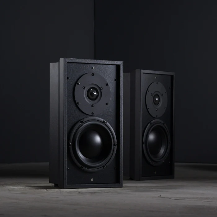 Leon DsULTIMA Detail Series On-Wall Surrounds Speaker (Each)