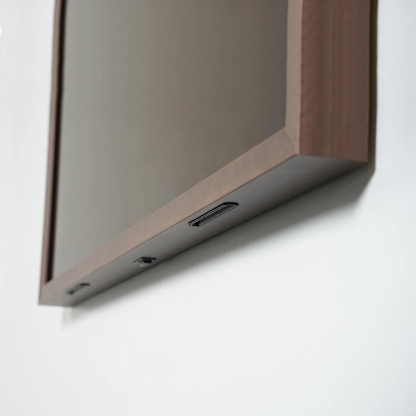 Leon Studio Frame for Sony BRAVIA 9 - Image 10