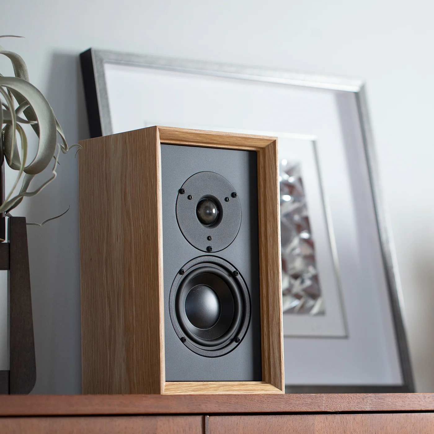 Leon Ti44UX Timbre Bookshelf Speakers (Pair) - Image 6