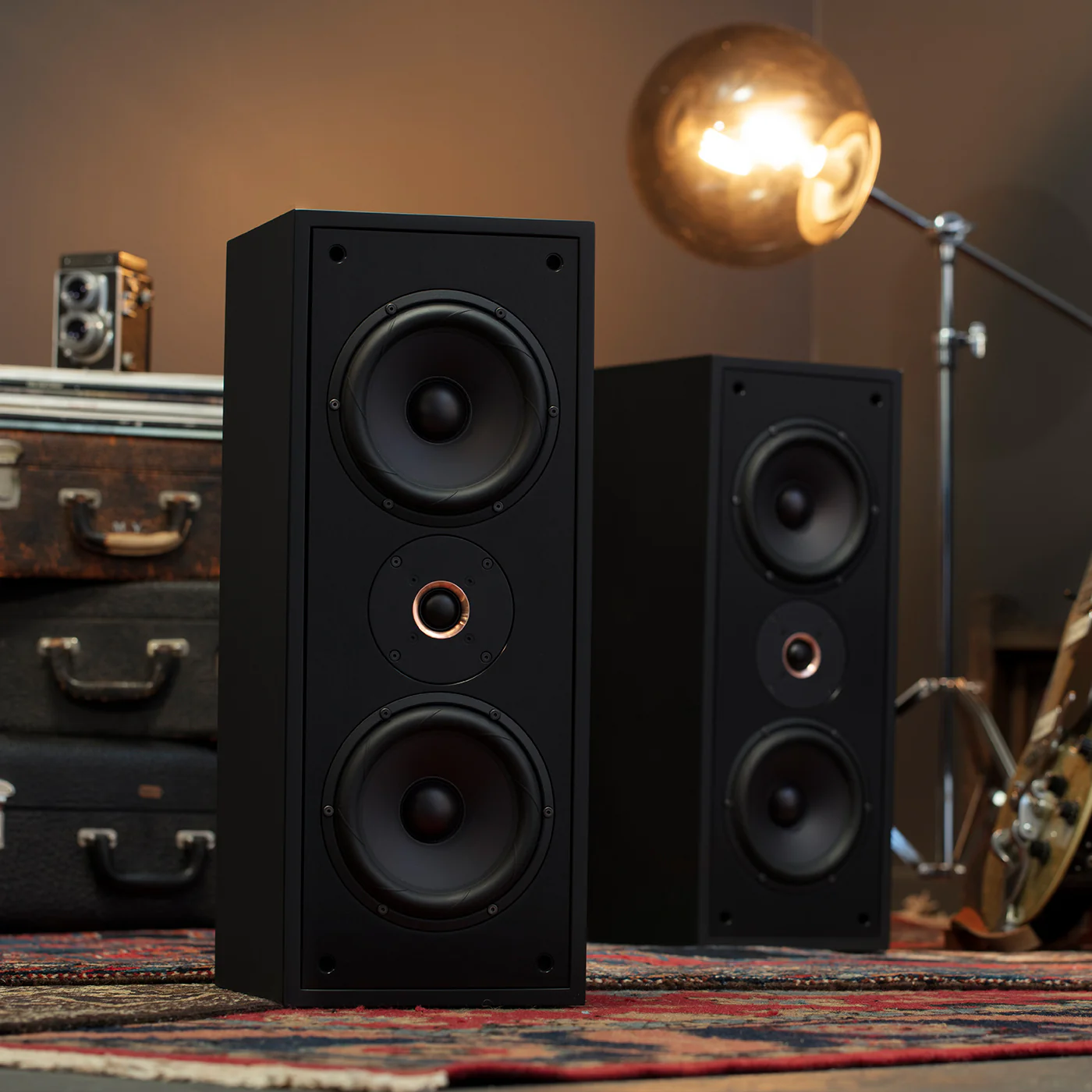 Leon TiSEVEN-MTM Timbre Bookshelf Speakers (Pair) - Image 3