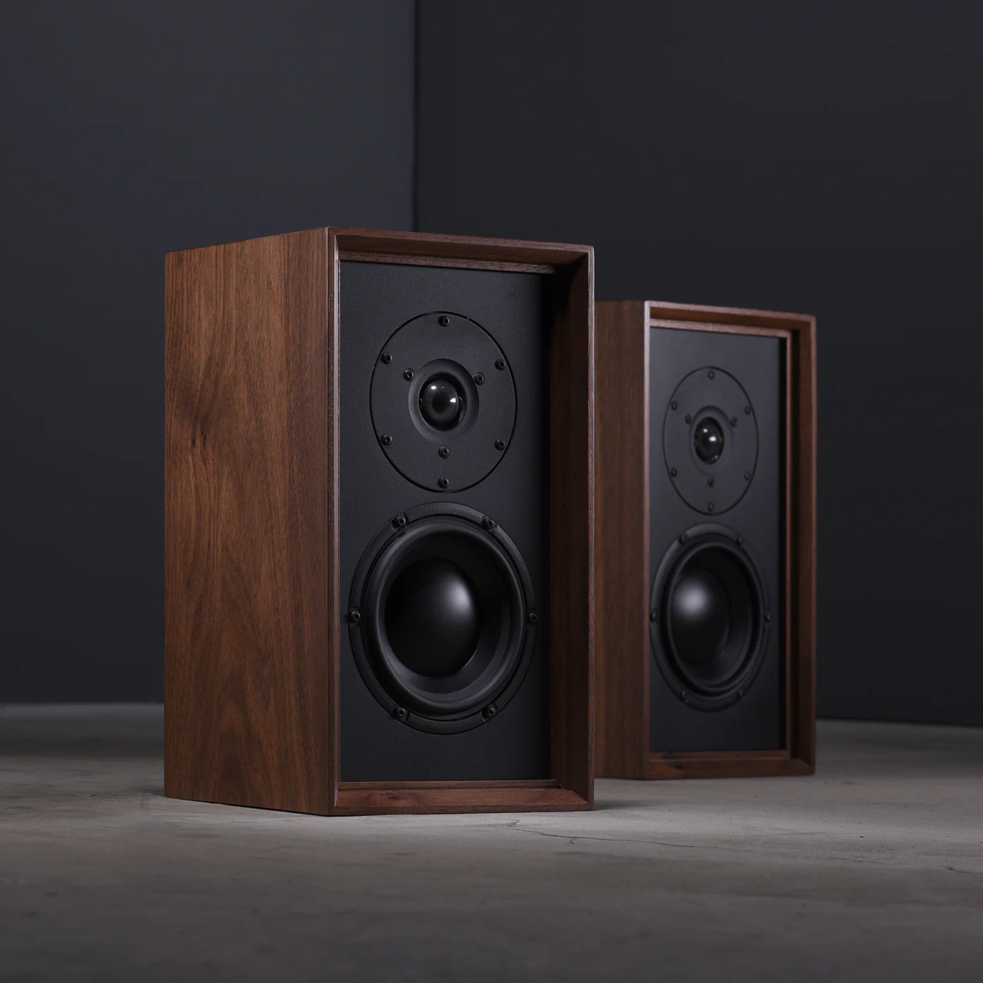 Leon TiULTIMA Timbre Bookshelf Speakers (Pair) - Image 5
