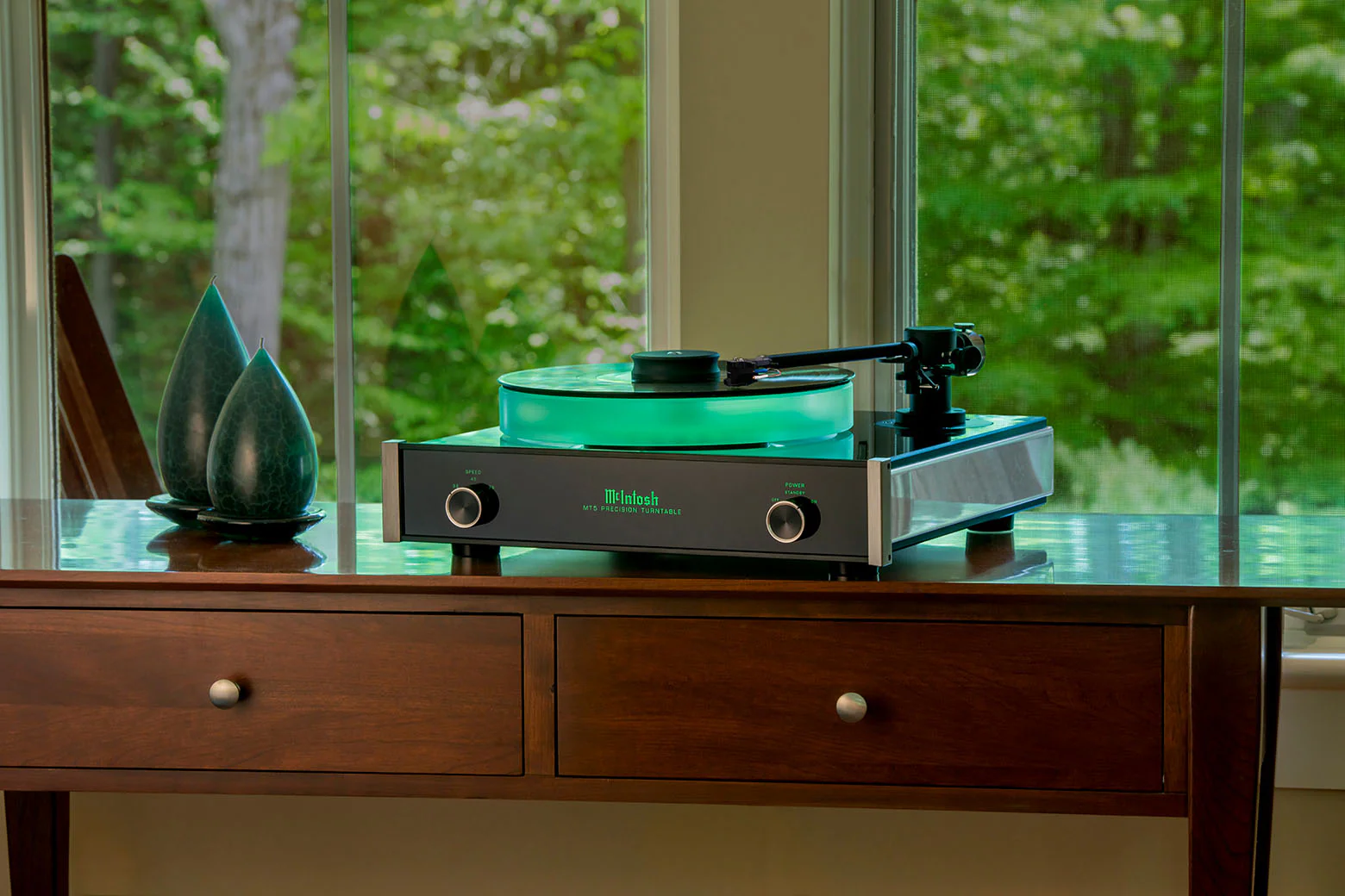 McIntosh MT5 Precision Turntable (Black) - Image 11