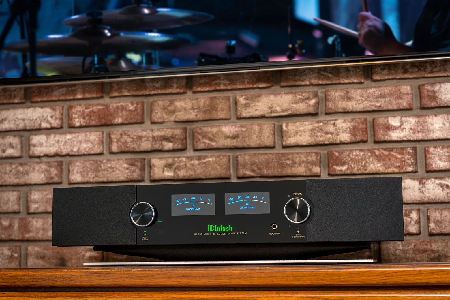 McIntosh RS250 Wireless Loudspeaker System (Black) - Image 7