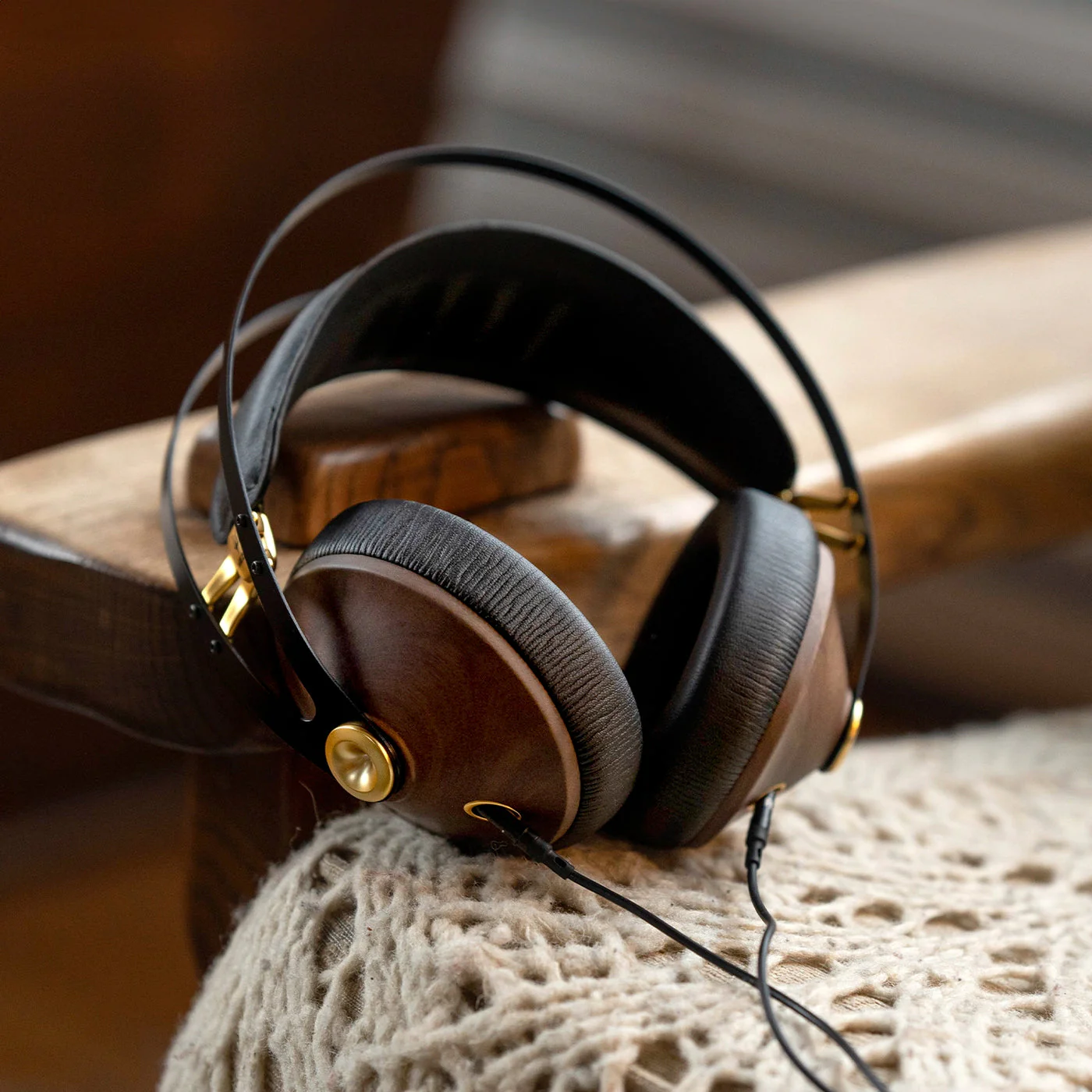 Meze Audio 99 Series Over Ear Headphones - Image 11