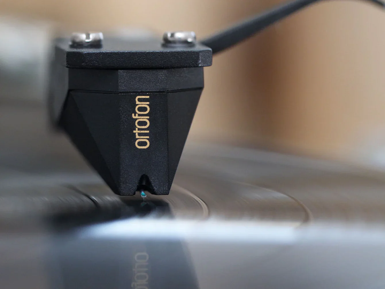 Ortofon 2M Black Premounted on SH-4 Black Headshell - Image 3