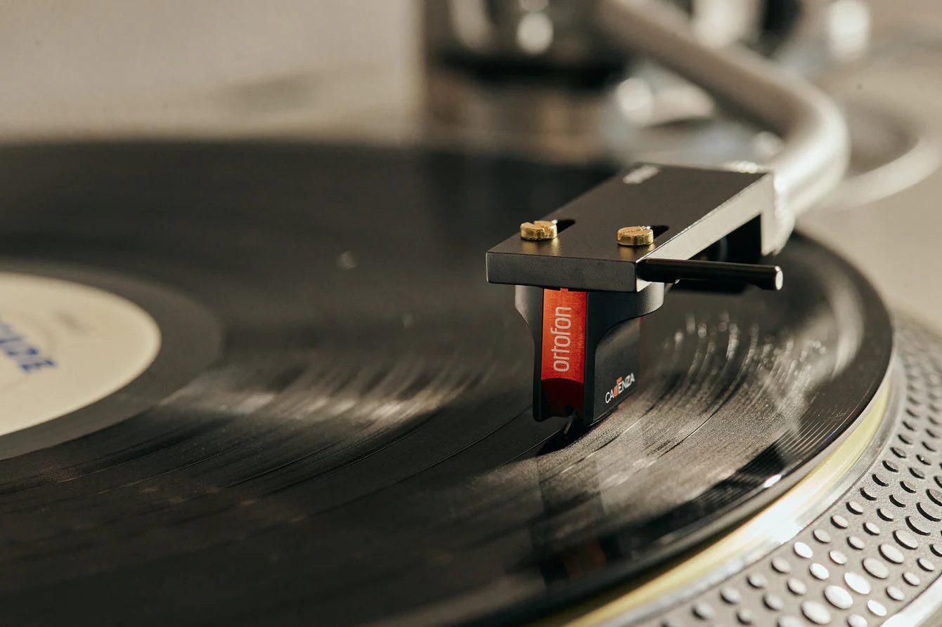 Ortofon MC Cadenza Red Moving Coil Cartridge - Image 2
