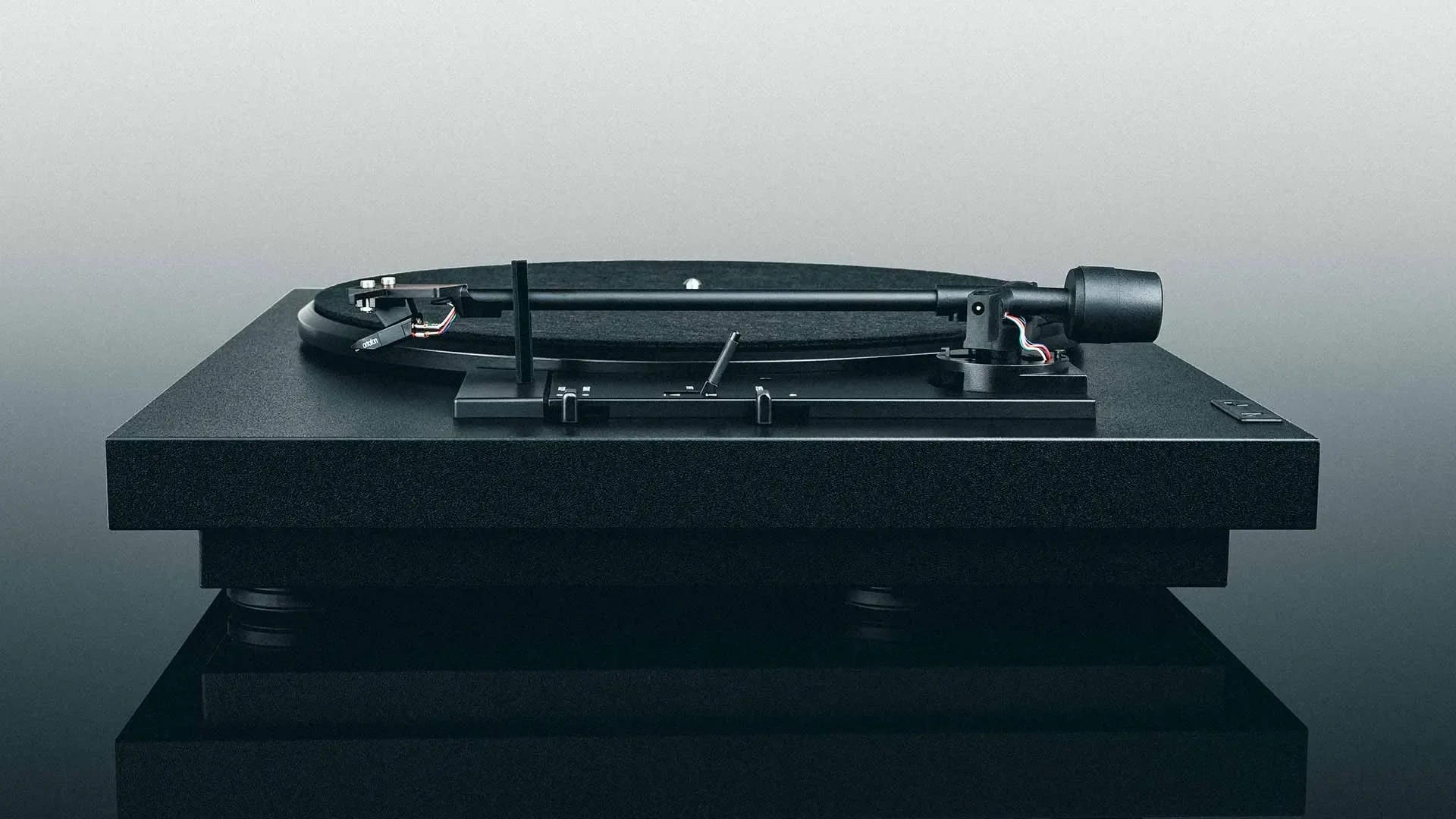 Pro-Ject Automat A1 Automatic Turntable with Ultra-Light-Mass Aluminum Tonearm (Black) - Image 6