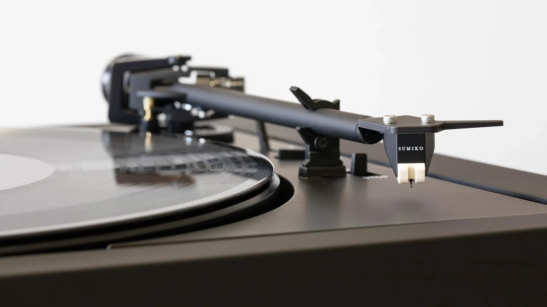 Pro-Ject Automat A2 Fully Automatic Turntable w/ Sumiko Rainier MM Cartridge - Image 2