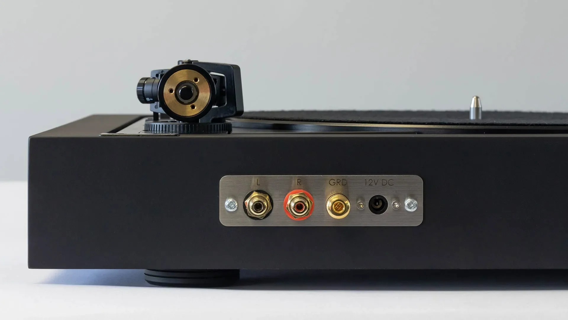 Pro-Ject Automat A2 Fully Automatic Turntable w/ Sumiko Rainier MM Cartridge - Image 4
