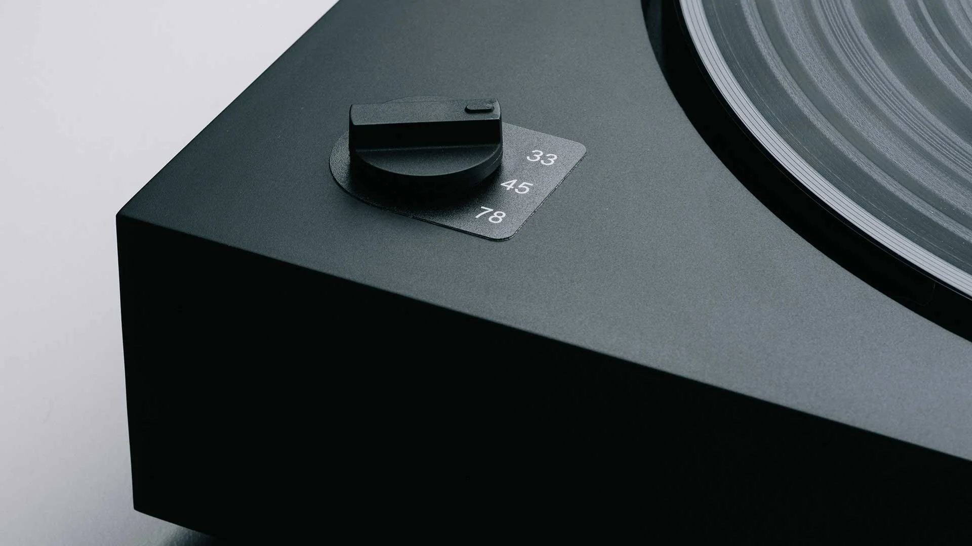 Pro-Ject Automat A2 Fully Automatic Turntable w/ Sumiko Rainier MM Cartridge - Image 7