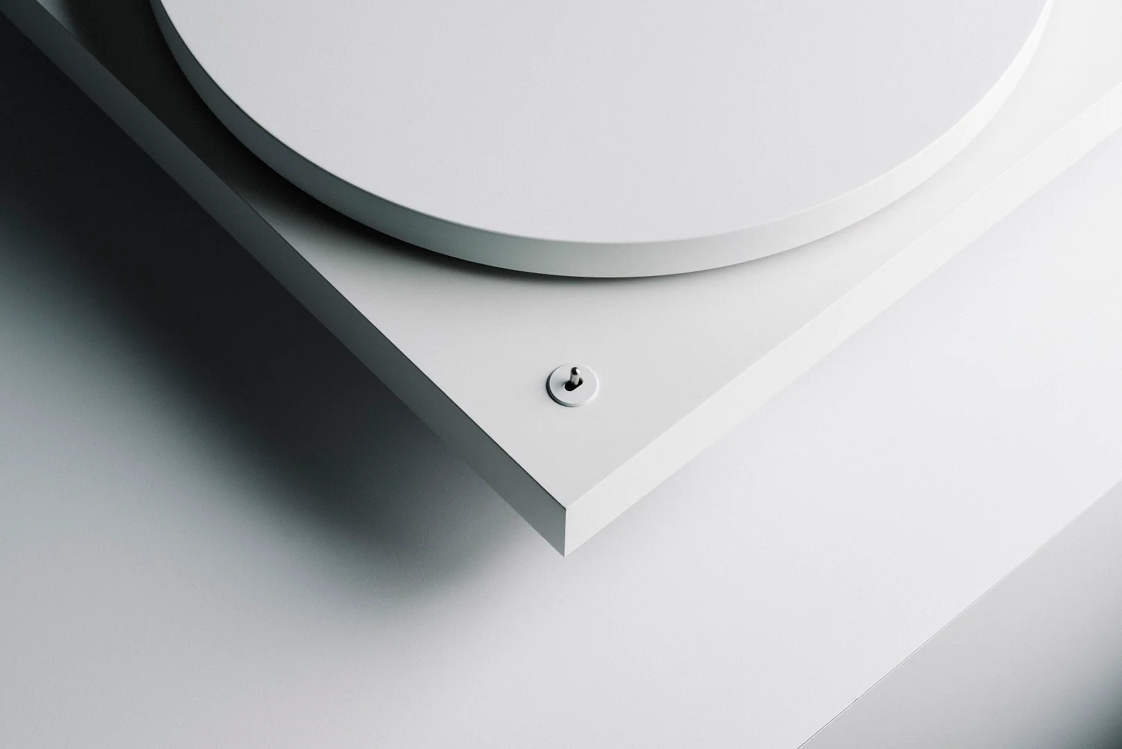 Pro-Ject Debut PRO B Manual Belt Drive Turntable w/ Pick it PRO Balanced Cartridge - Image 7