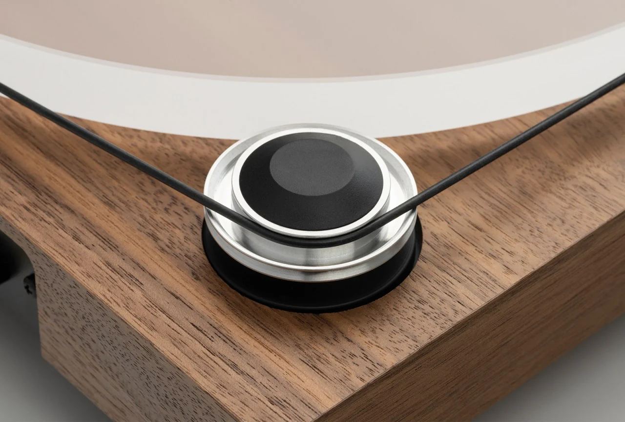 Pro-Ject JukeBox S2 All-in-One Plug & Play Turntable System (Eucalyptus) - Image 2