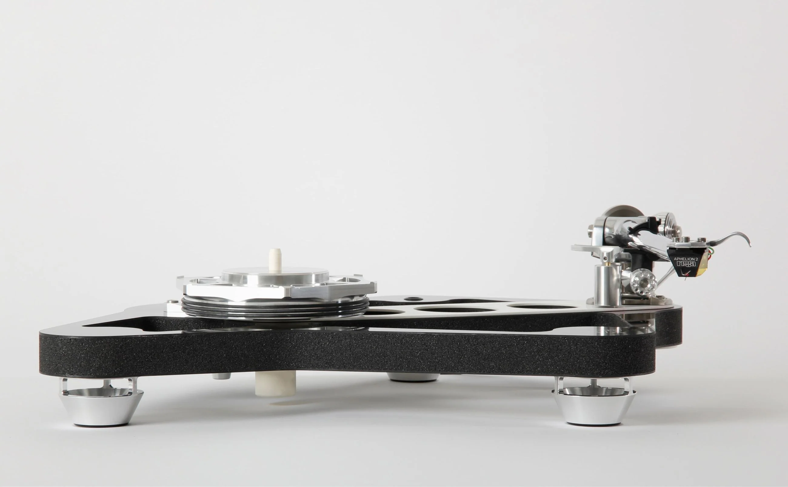 Rega Naia Reference Turntable - Image 10