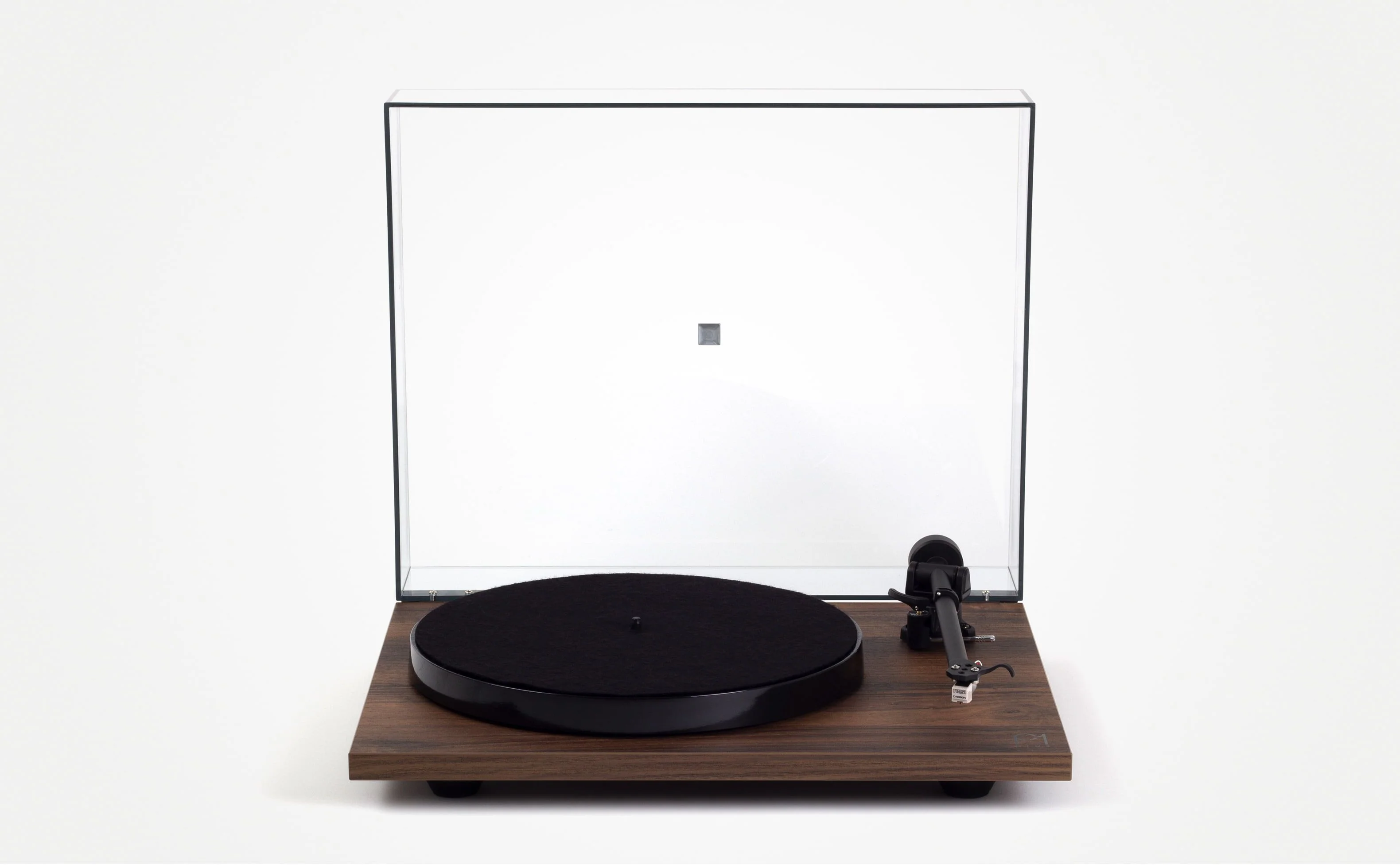 Rega Planar 1 Plus Turntable with RB110 Tonearm and Carbon MM Cartridge - Image 4