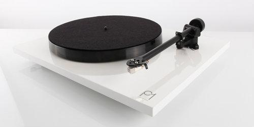 Rega Planar 1 Turntable with RB110 Tonearm and Carbon MM Cartridge - Image 3