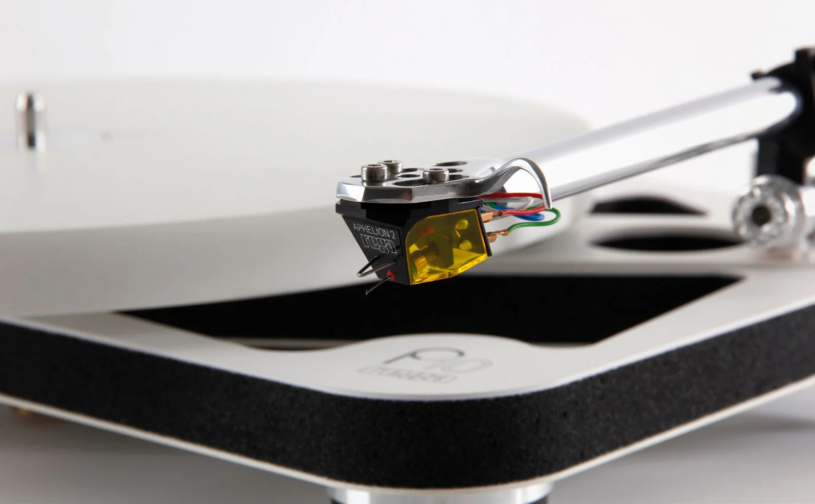 Rega Planar 10 Manual Belt Drive Turntable - Image 7