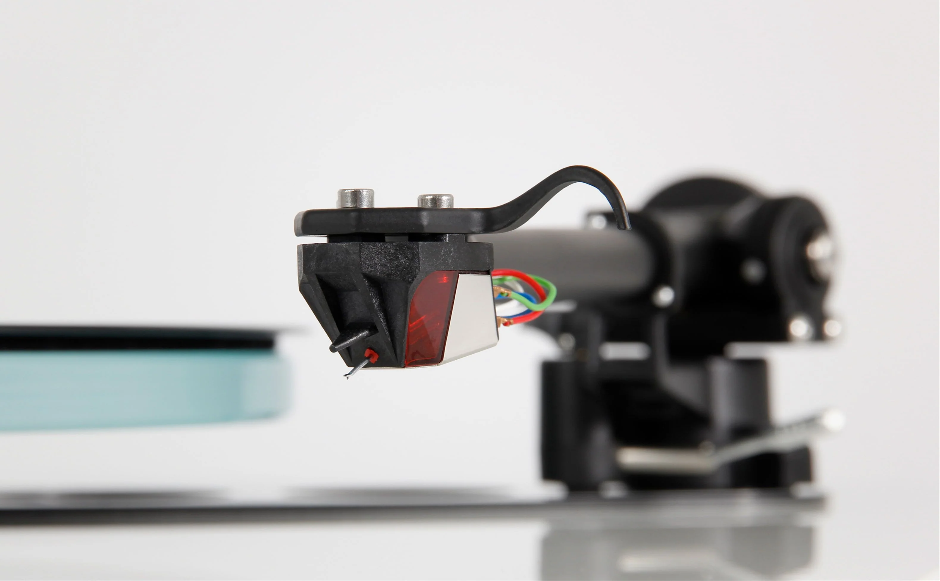 Rega Planar 2 Turntable with RB220 Tonearm and Nd3 MM Cartridge - Image 8