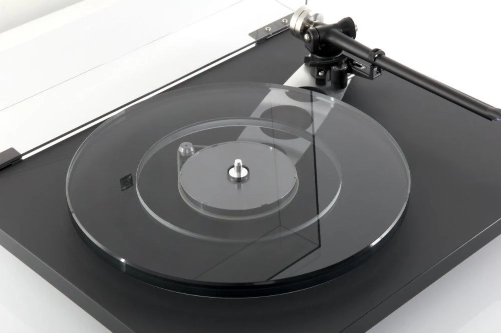Rega Planar 6 Manual Belt Drive Turntable - Image 5