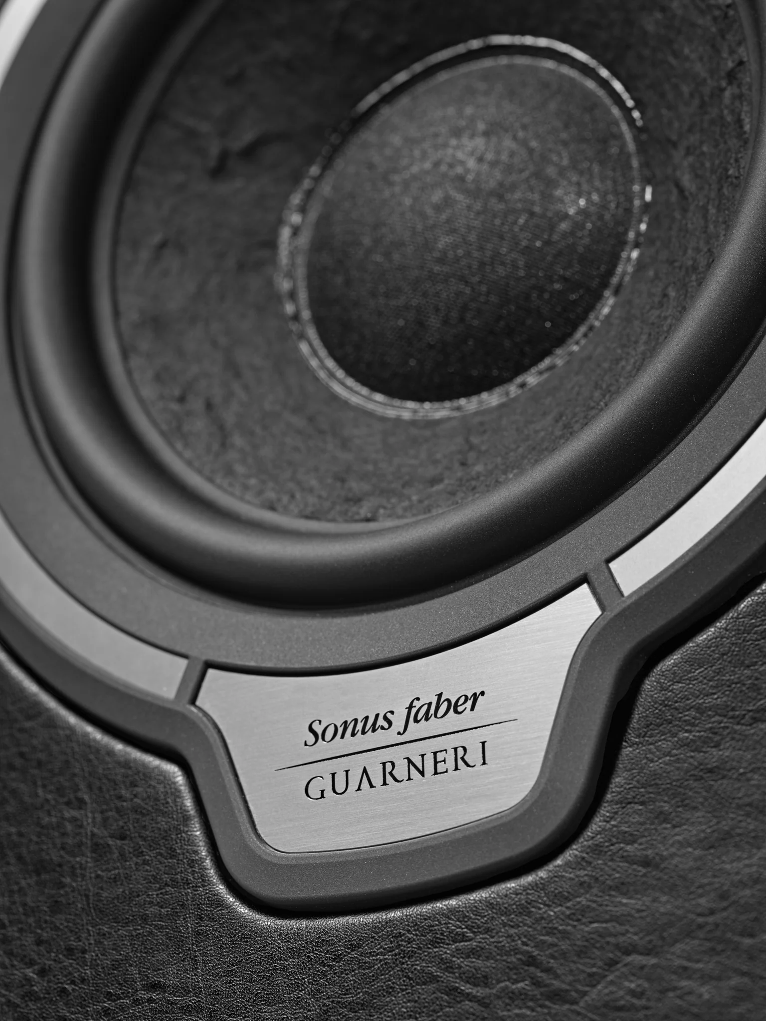 Sonus faber GUARNERI G5 Bookshelf Speakers with Guarneri Stand (Pair) - Image 18