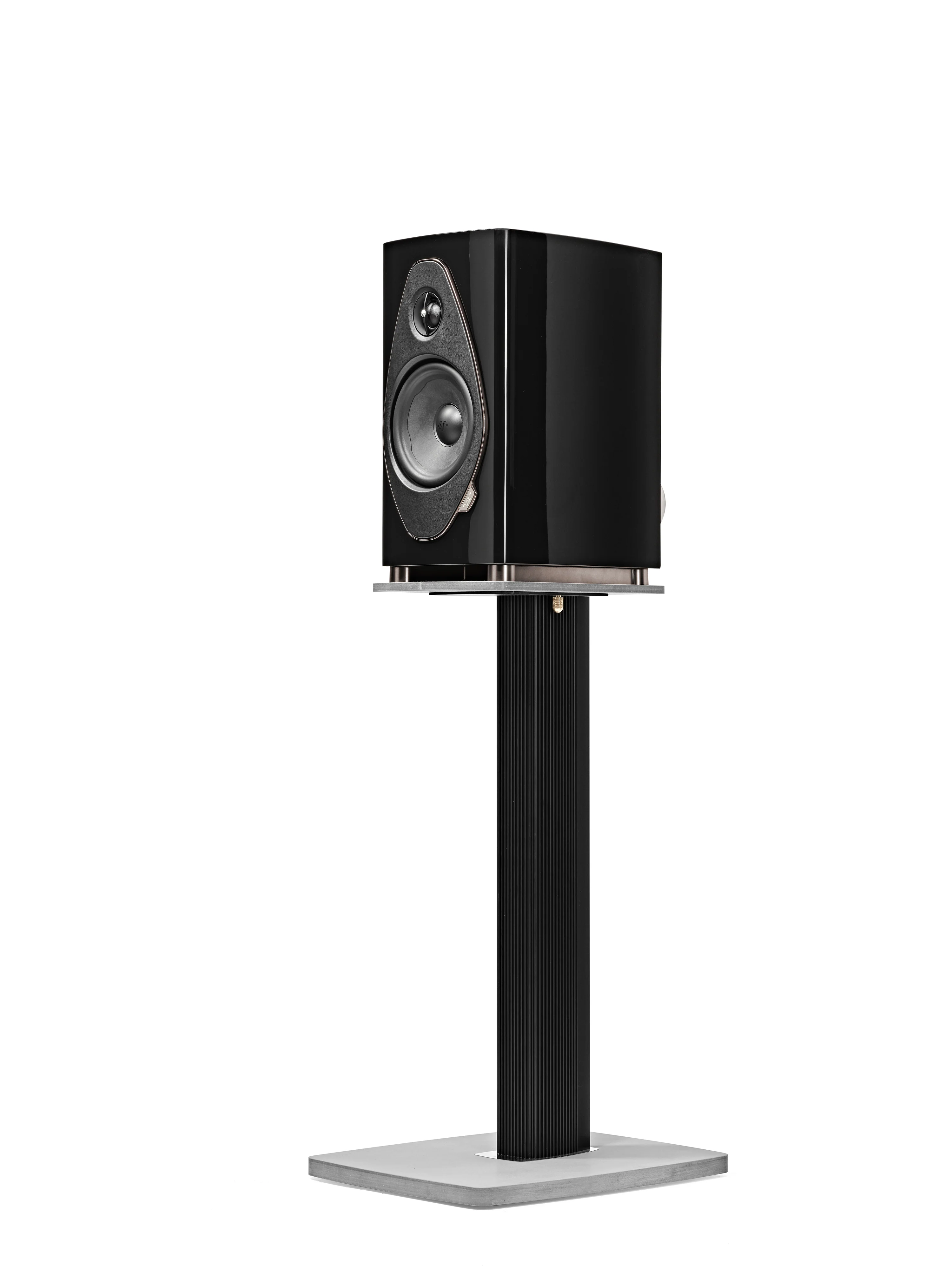 Sonus faber Sonetto II G2 Bookshelf Speakers Bundle with Speaker Stand (Pair) - Image 11