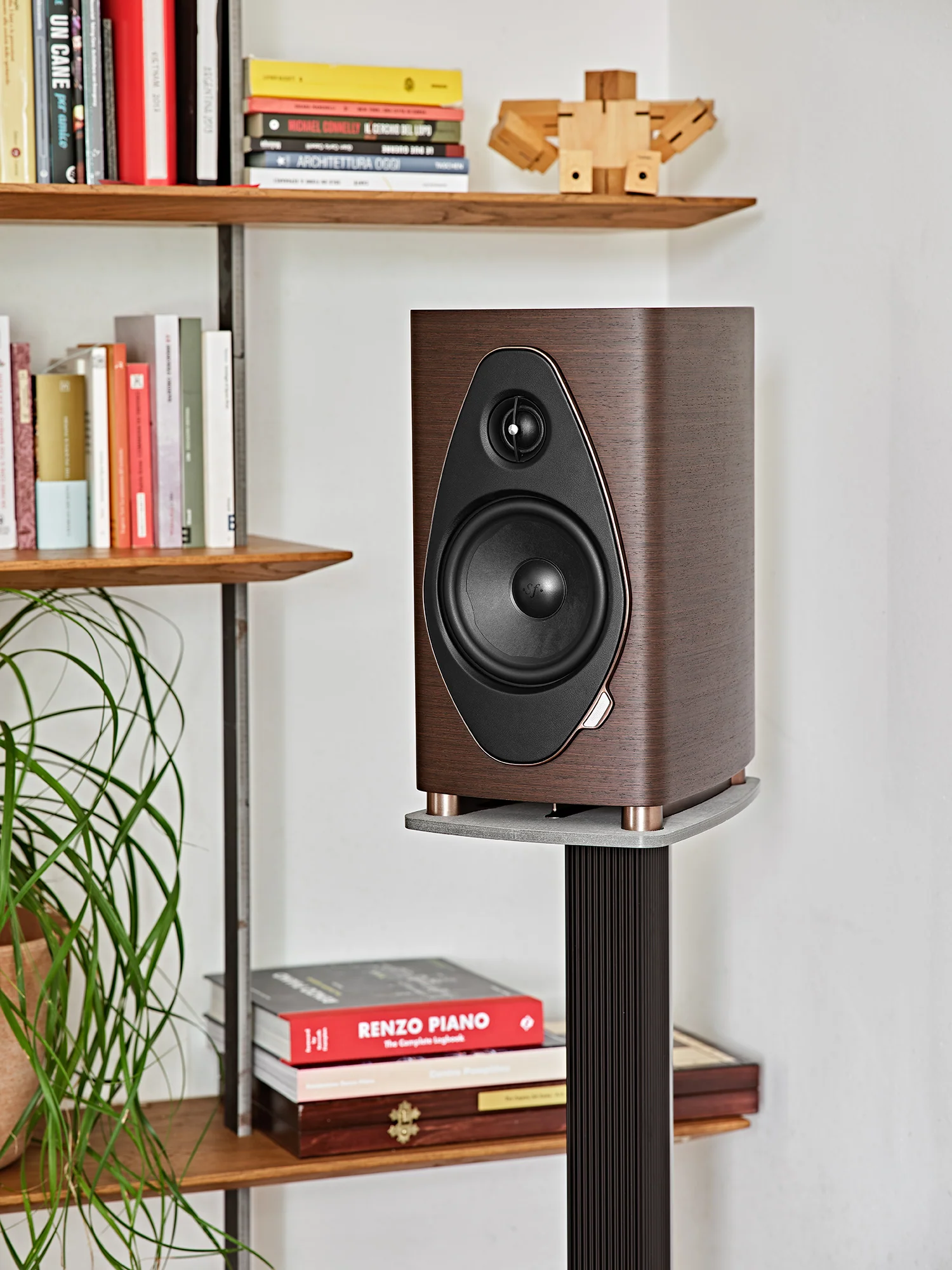 Sonus faber Sonetto II G2 Bookshelf Speakers Bundle with Speaker Stand (Pair) - Image 18