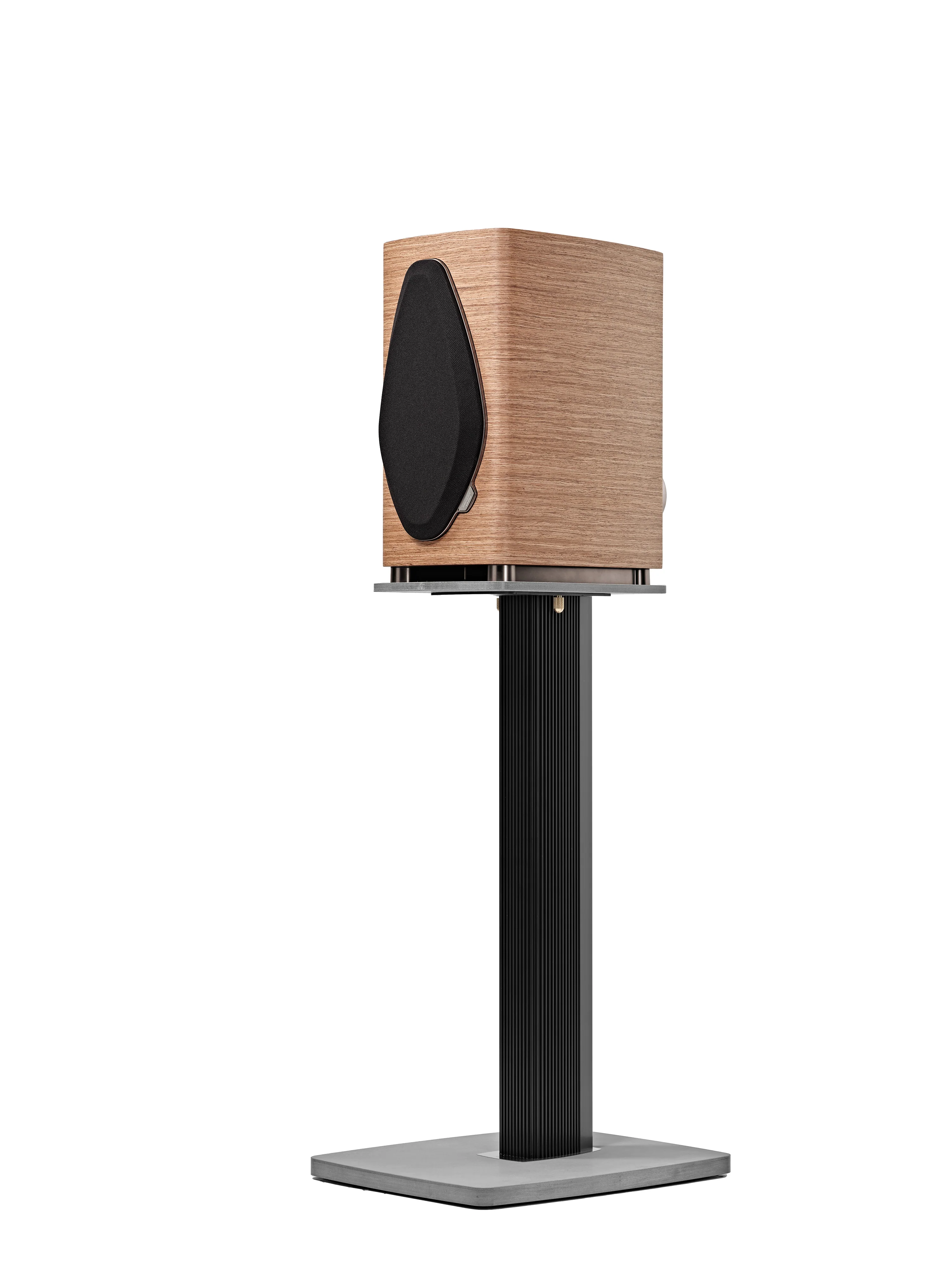 Sonus faber Sonetto II G2 Bookshelf Speakers Bundle with Speaker Stand (Pair) - Image 8