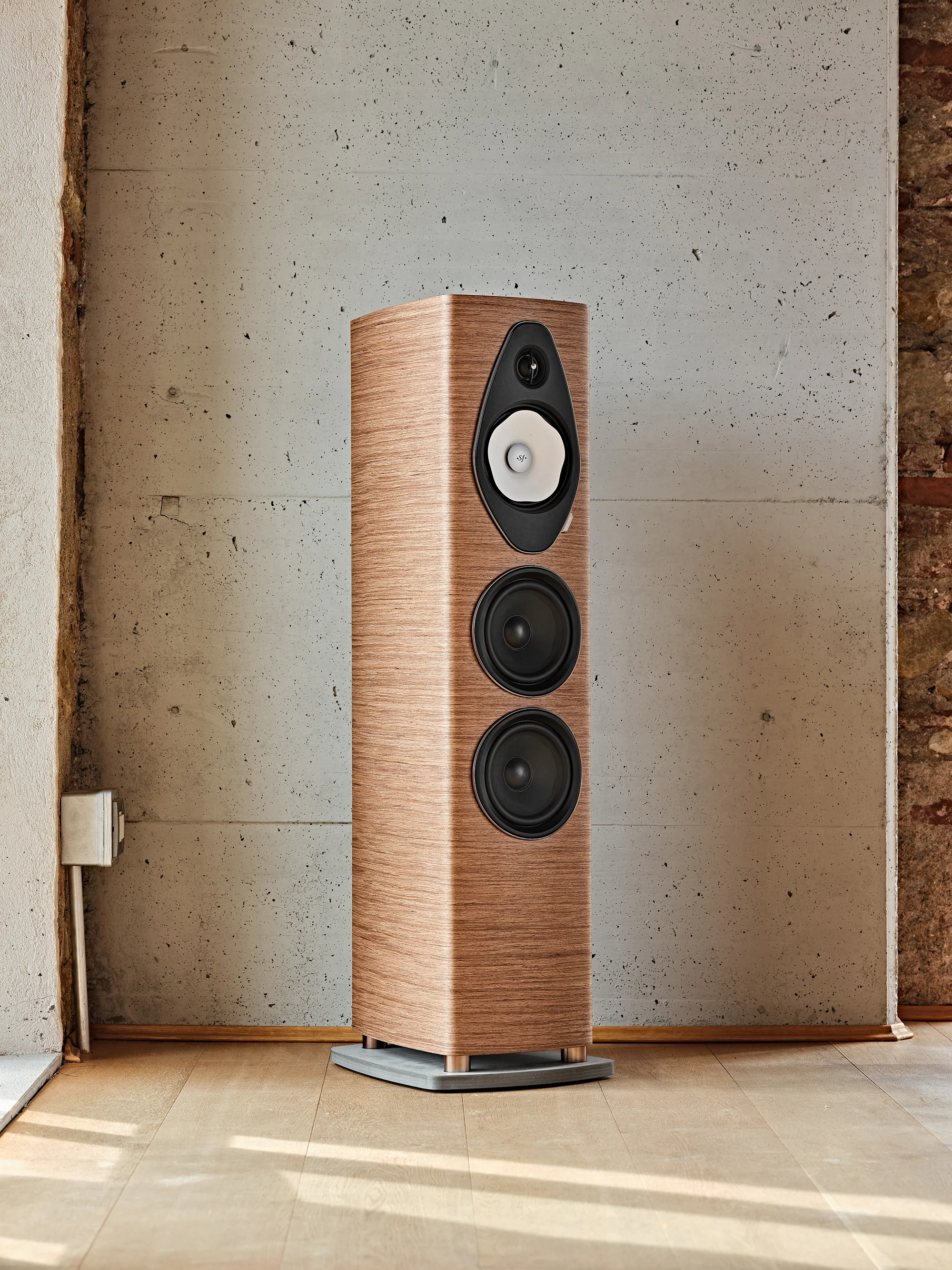 Sonus faber Sonetto V G2 Floorstanding Speakers (Pair) - Image 12